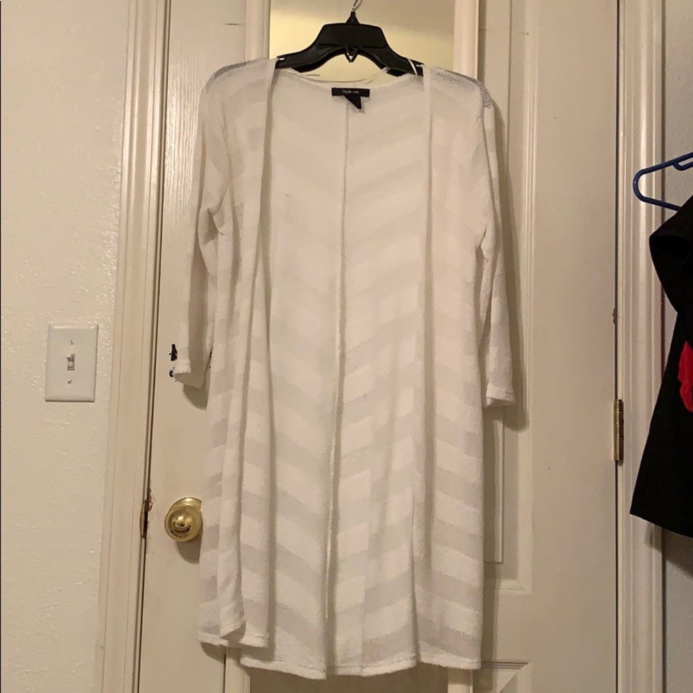 White long open cardigan 🌟🌟🌟